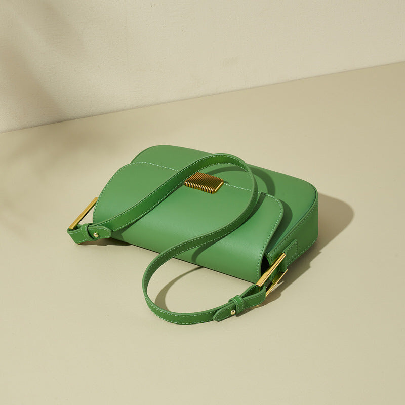 Bolsa Transversal Feminina em Couro Legítimo com Alça de Ombro