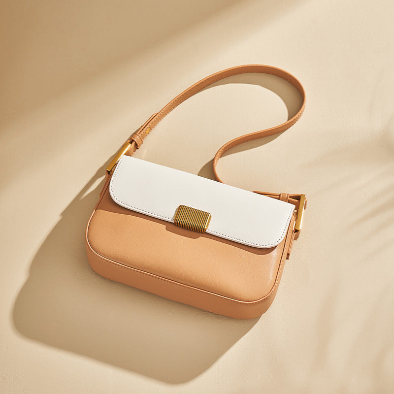 Bolsa Transversal Feminina em Couro Legítimo com Alça de Ombro